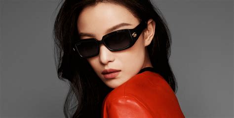 倪妮 gucci 眼镜|全球品牌大使倪妮展示2023 Gucci秋冬眼鏡系列。.